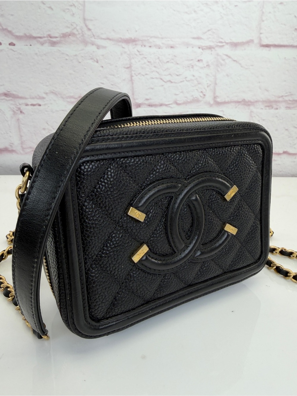 CHANEL Caviar Quilted CC Filigree Vanity Clutch With Chain Black